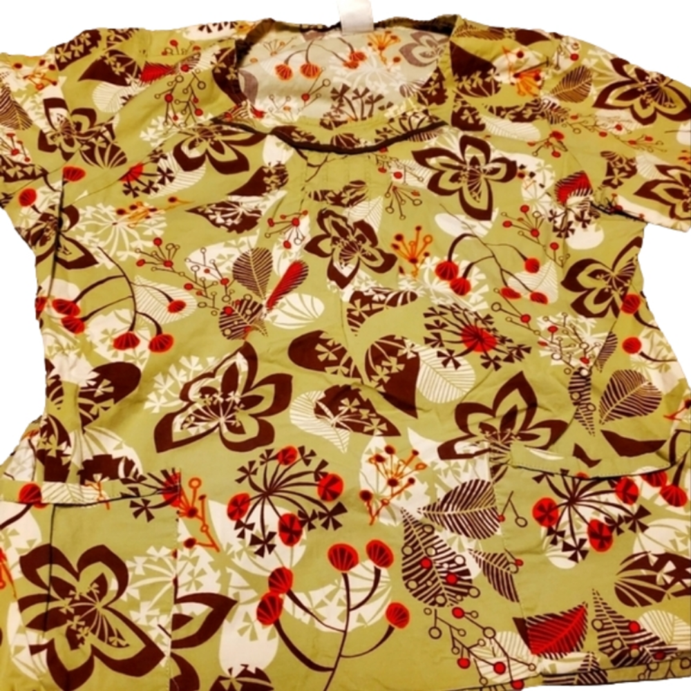 ♡Scrub top Size Large